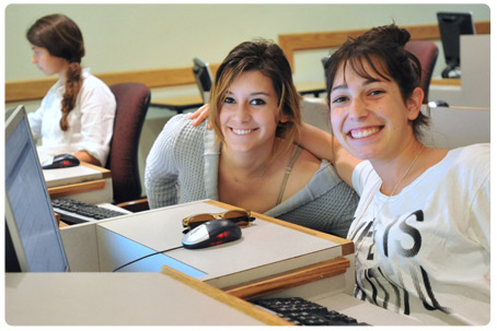 VISIT STONEHILL'S COLLEGE
SUMMER PROGRAMS FOR HIGH SCHOOL STUDENTS